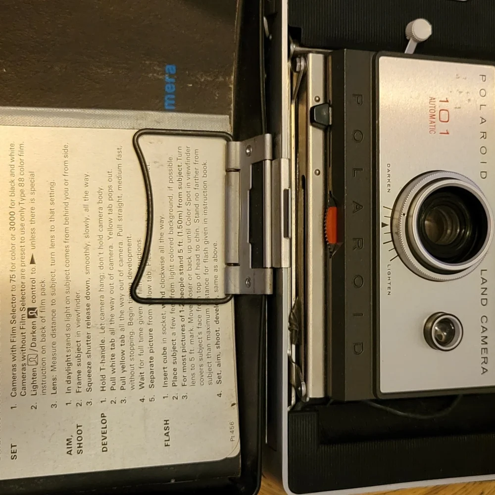 * Polaroid 101 land camera- untested